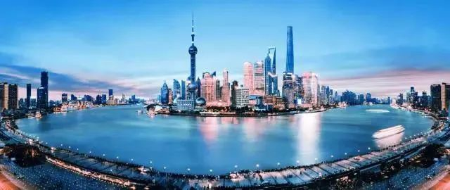 鋼筋價格現(xiàn)在6800元／噸，比3月底貴2800元／噸！沙子水泥人工都在漲，你還在等房降價？別賭今年的房價！買房無技巧，全